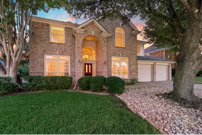 6605 Fox Glen Drive, Arlington, TX 76001 - Photo 1