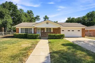 106 Royal Dr, Marlin, TX 76661 - Photo 1