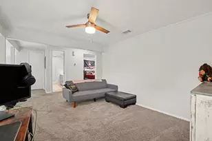 3217 Knights Haven Ln, Garland, TX 75044 - Photo 13
