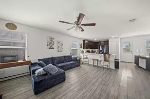 1048 Crestview Dr, Hutchins, TX 75141 - Photo 3