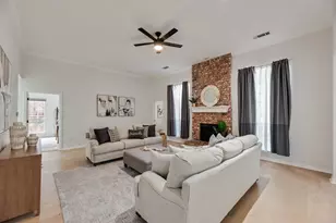 1412 Melody Ln, Carrollton, TX 75006 - Photo 3