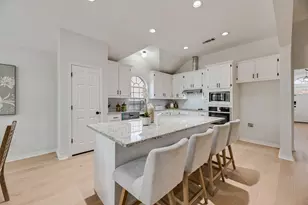 1412 Melody Ln, Carrollton, TX 75006 - Photo 9