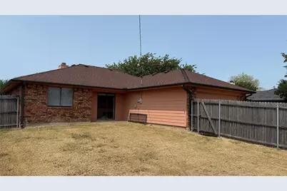 853 W Wintergreen Road, Lancaster, TX 75134 - Photo 19