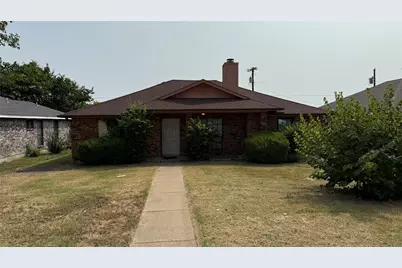 853 W Wintergreen Road, Lancaster, TX 75134 - Photo 3
