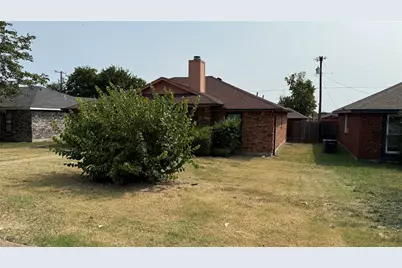 853 W Wintergreen Road, Lancaster, TX 75134 - Photo 1