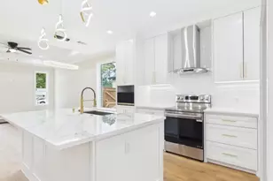 505 Richardson St, Athens, TX 75751 - Photo 9