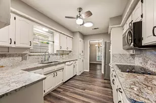 1608 Delta Dr, Arlington, TX 76012 - Photo 13
