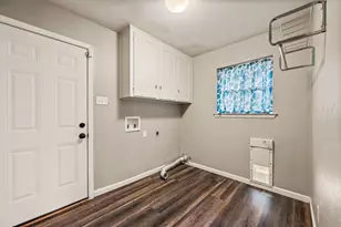 1608 Delta Dr, Arlington, TX 76012 - Photo 23