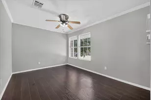 43 Abbey Rd, Euless, TX 76039 - Photo 17