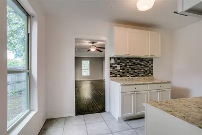 818 E Woodin Boulevard, Dallas, TX 75216 - Photo 15