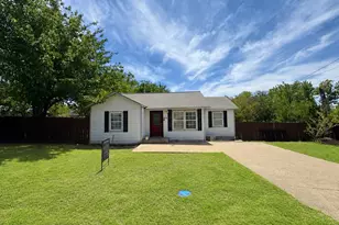 804 E Hook St, Stephenville, TX 76401 - Photo 1