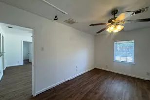 804 E Hook St, Stephenville, TX 76401 - Photo 13