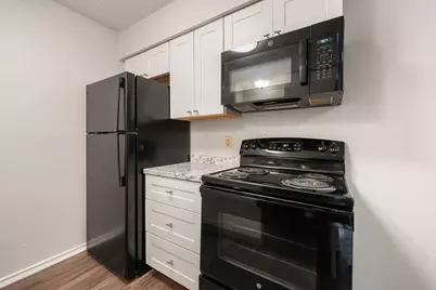 1108 N Elm Street #10, Denton, TX 76201 - Photo 9