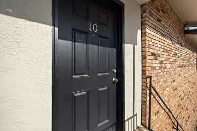 1108 N Elm Street #10, Denton, TX 76201 - Photo 3