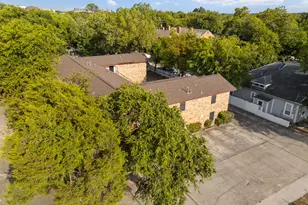 1108 N Elm St, Denton, TX 76201 - Photo 21
