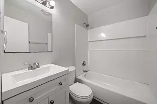 1108 N Elm St, Denton, TX 76201 - Photo 11