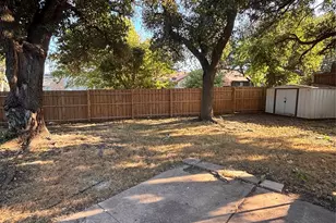 7402 Red Osier Rd, Dallas, TX 75249 - Photo 11