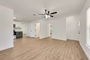 6617 Greenlee St, Fort Worth, TX 76112 - Photo 7