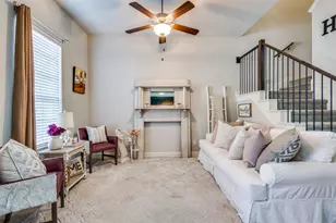 1132 Moonstone St, Carrollton, TX 75007 - Photo 3