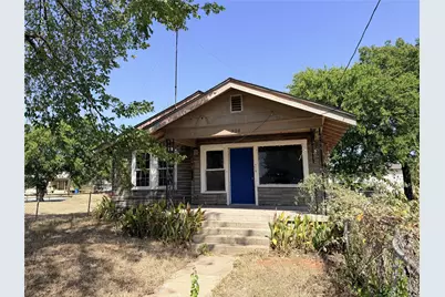 304 E 1st Avenue, Corsicana, TX 75110 - Photo 1