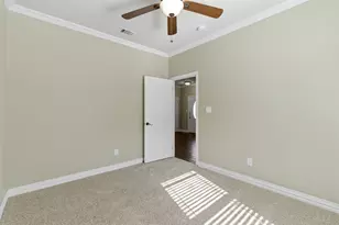 1524 S Montgomery St, Sherman, TX 75090 - Photo 17