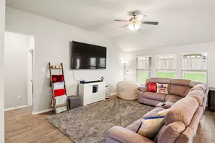 3205 Buckskin Trl, Aubrey, TX 76227 - Photo 3