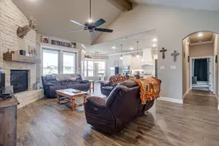8032 County Rd 1006, Godley, TX 76044 - Photo 9