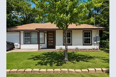 617 McCubbin Street, Gainesville, TX 76240 - Photo 1