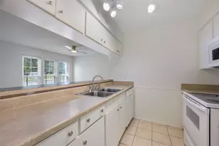 13715 Preston Rd, Dallas, TX 75240 - Photo 5