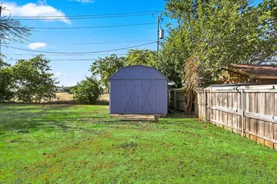 104 Stephen Drive, Sanger, TX 76266 - Photo 25