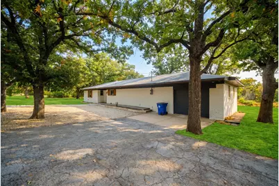 2512 Roosevelt Drive, Dalworthington Gardens, TX 76016 - Photo 29