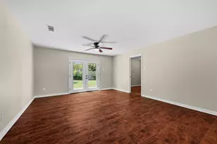 402 Kansas St, Sherman, TX 75090 - Photo 9