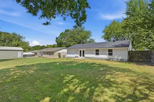 402 Kansas St, Sherman, TX 75090 - Photo 27