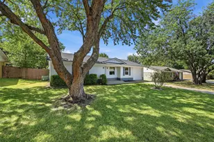 402 Kansas St, Sherman, TX 75090 - Photo 3