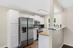 402 Kansas St, Sherman, TX 75090 - Photo 11