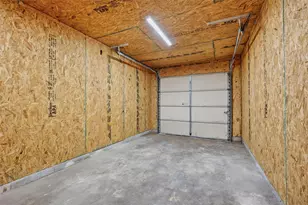 402 Kansas St, Sherman, TX 75090 - Photo 25