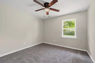 402 Kansas St, Sherman, TX 75090 - Photo 21