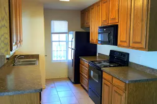 208 N Val Verde Circle, Keene, TX 76059 - Photo 5