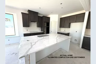 305 Skeen Peak, Springtown, TX 76082 - Photo 1