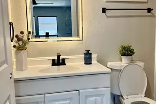 1810 Sandra Ln, Grand Prairie, TX 75052 - Photo 17