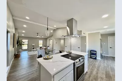 1810 Sandra Lane, Grand Prairie, TX 75052 - Photo 9