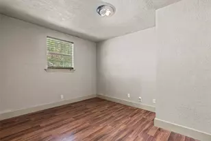 417 N Birch St, Springtown, TX 76082 - Photo 23