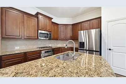 6468 Love Drive, Irving, TX 75039 - Photo 9
