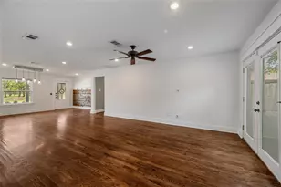 2524 Watauga Rd, Fort Worth, TX 76111 - Photo 9