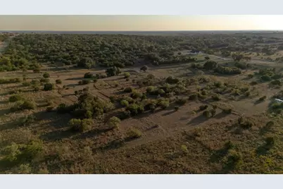 454 Mt Hollow Drive, Granbury, TX 76048 - Photo 3