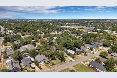 1415 E Jefferson Avenue, Fort Worth, TX 76104 - Photo 23