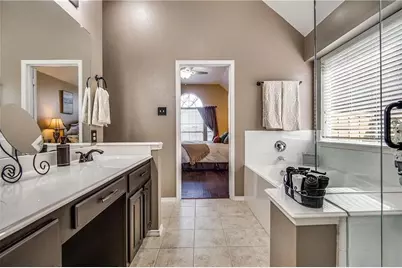 5645 Overland Drive, The Colony, TX 75056 - Photo 9