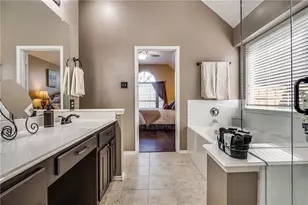 5645 Overland Dr, The Colony, TX 75056 - Photo 9