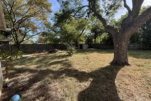 107 College St, Joshua, TX 76058 - Photo 15