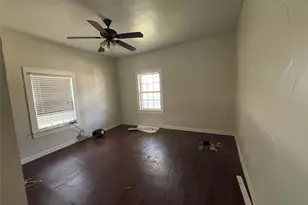 107 College St, Joshua, TX 76058 - Photo 11